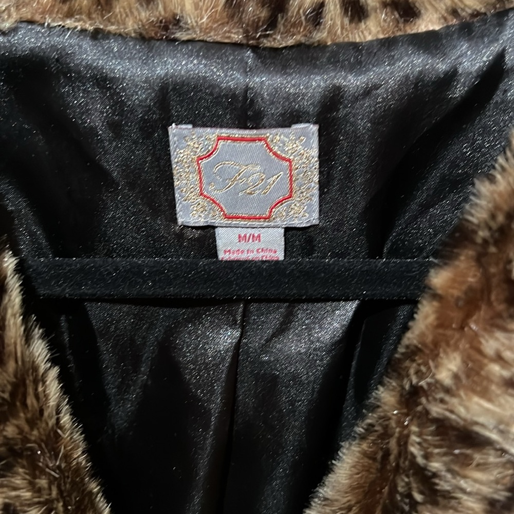 Leopard faux fur coat ♥️ - Picture 4 of 4